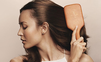 アヴェダのパドルブラシ